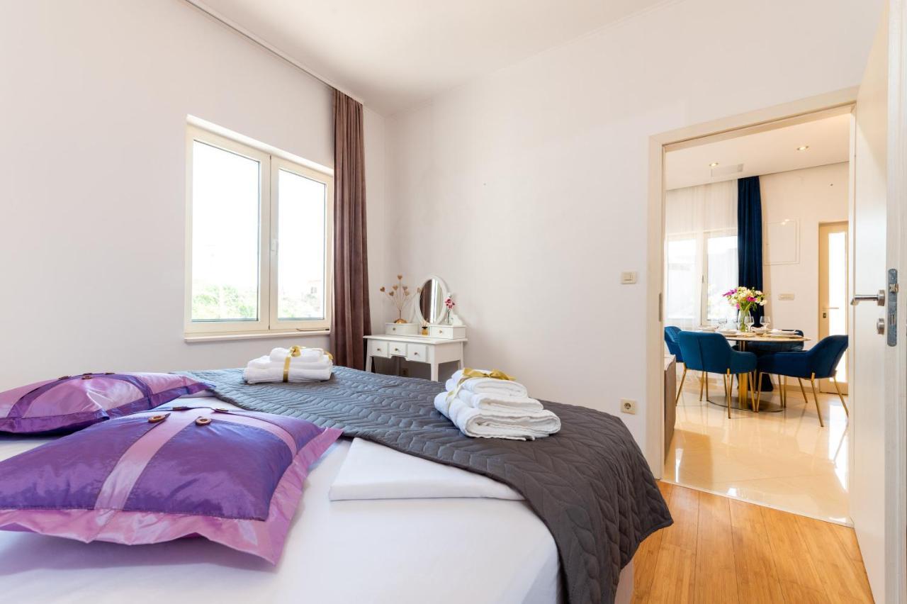 Luxa 5 Min Old Town, 10 Min Airport Apartment Trogir Exterior photo